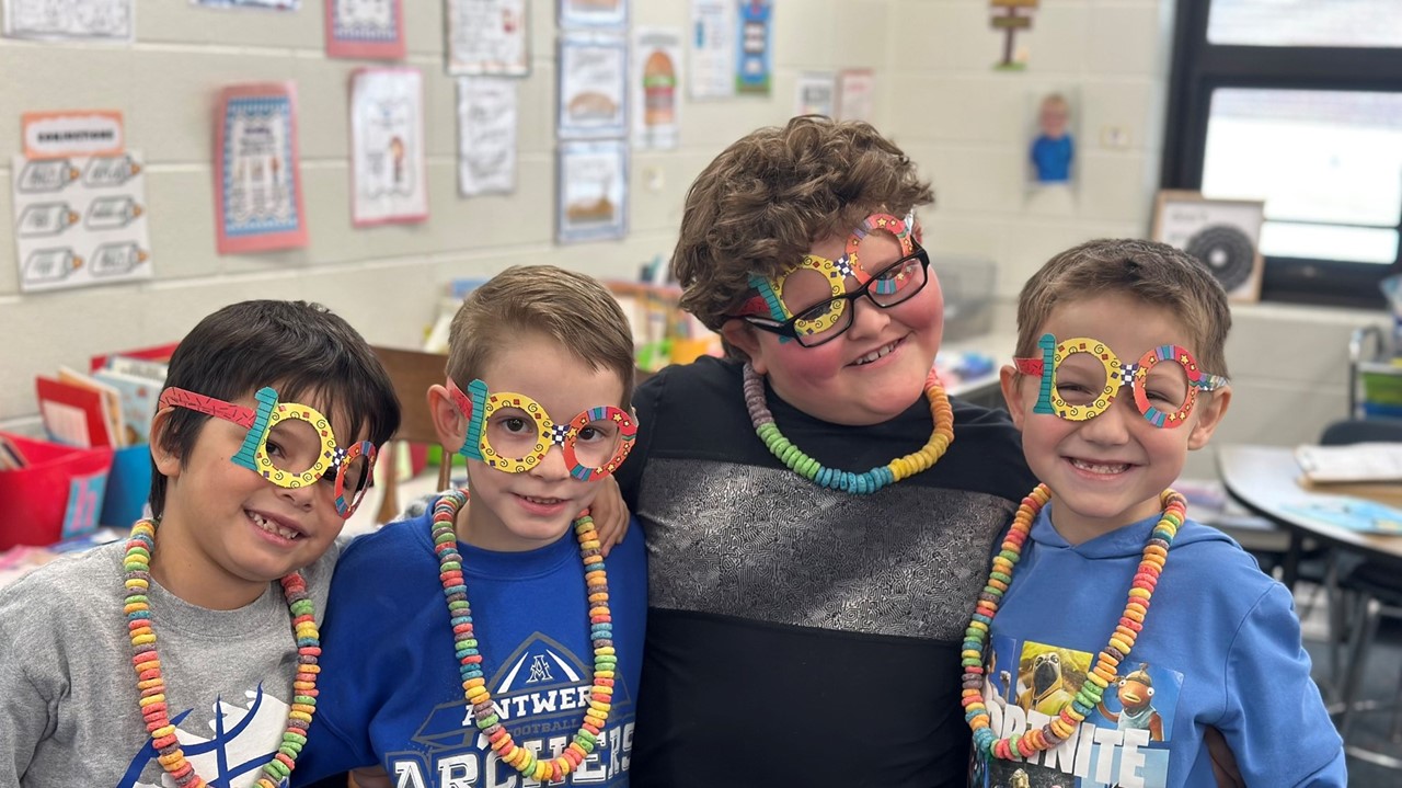 first graders on 100 Day