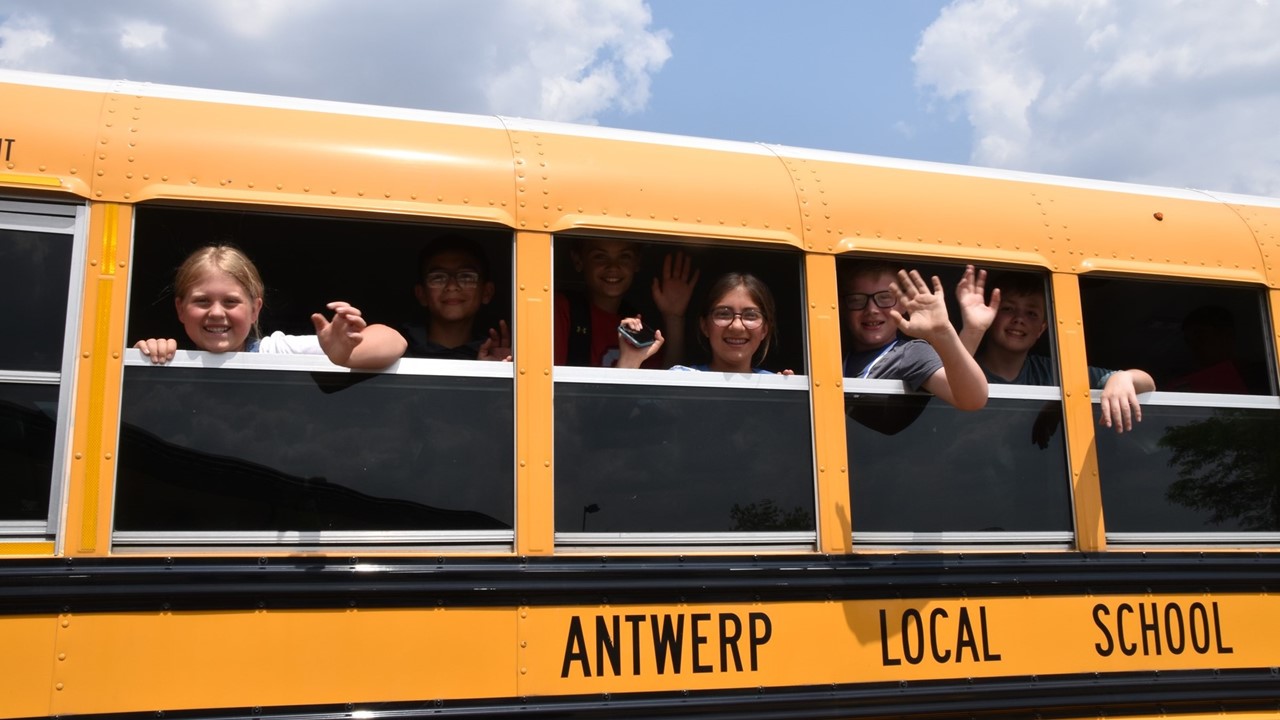 students on the last day of school