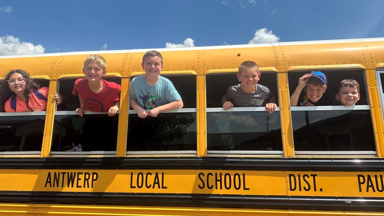 students on bus last day of school
